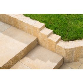   Leier Kaiserstein Castrum paliszád fuoco 30 cm (három hosszoldalon hasított) 